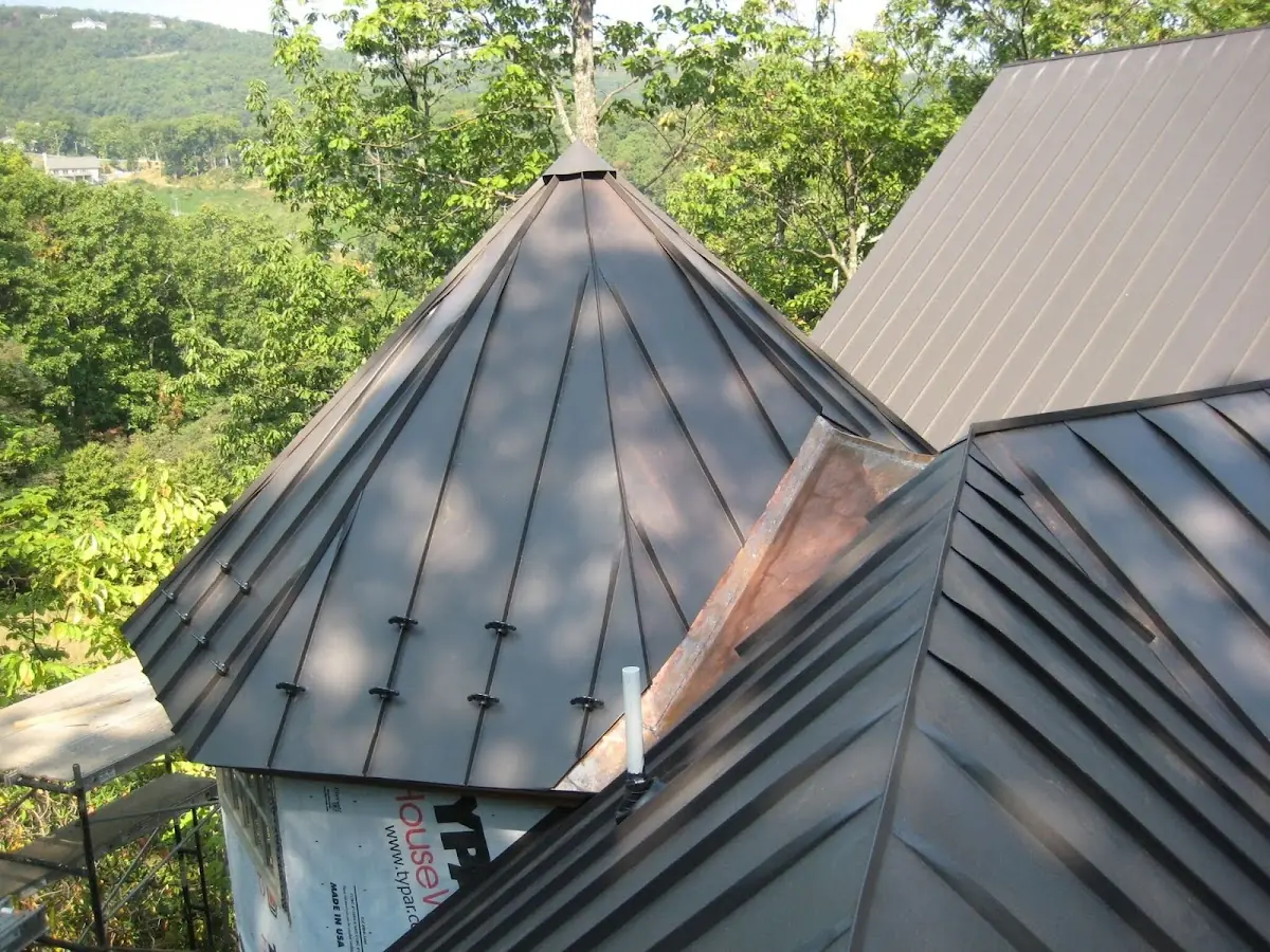 Professional Roof Tarp Installation by Craftsman Roofing in Swift